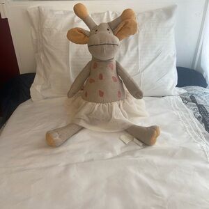 Adorable Giraffe Plush Toy with Dress